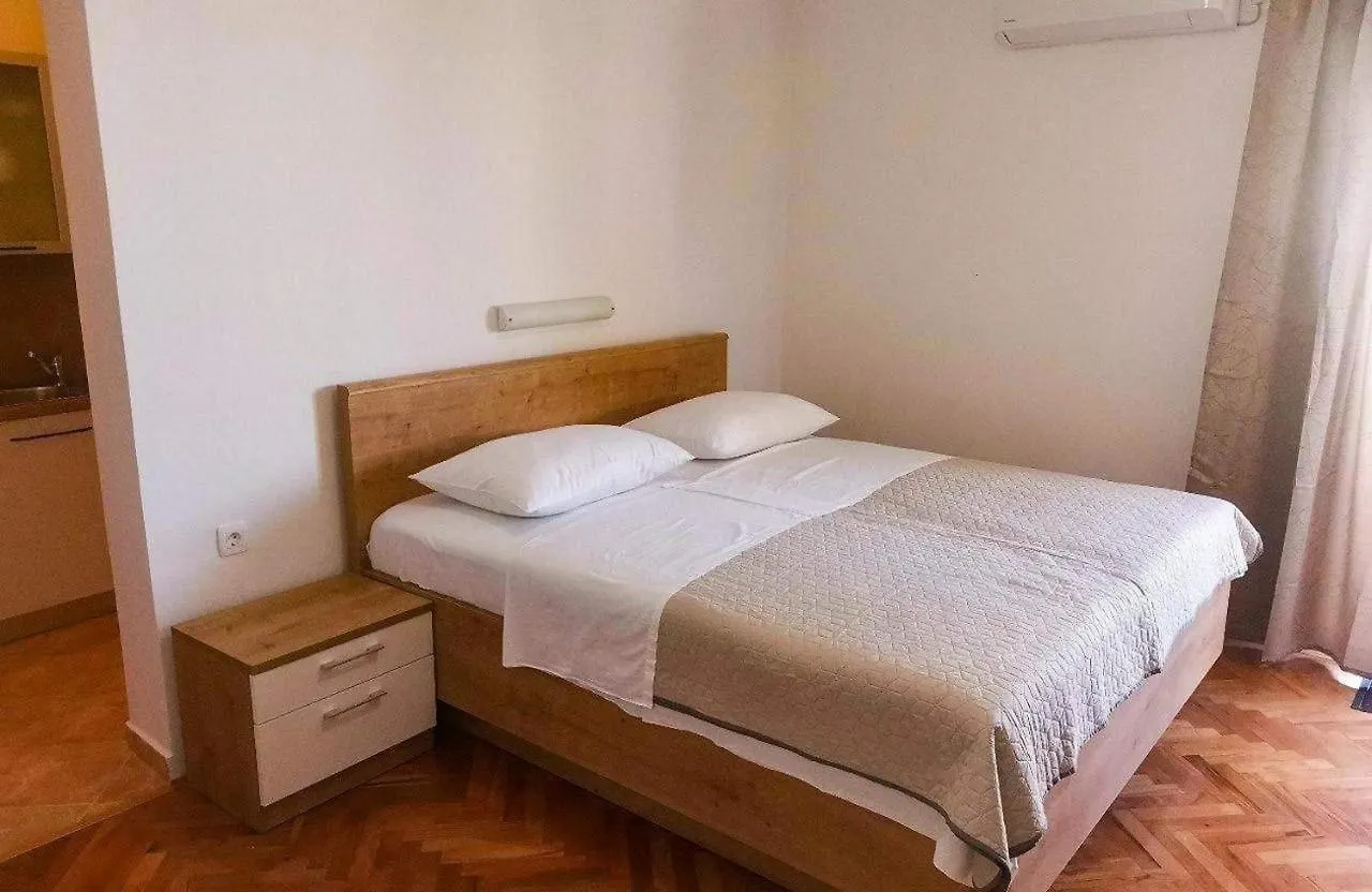 Apartments By The Sea Barbat, Rab - 22053 Rab Town