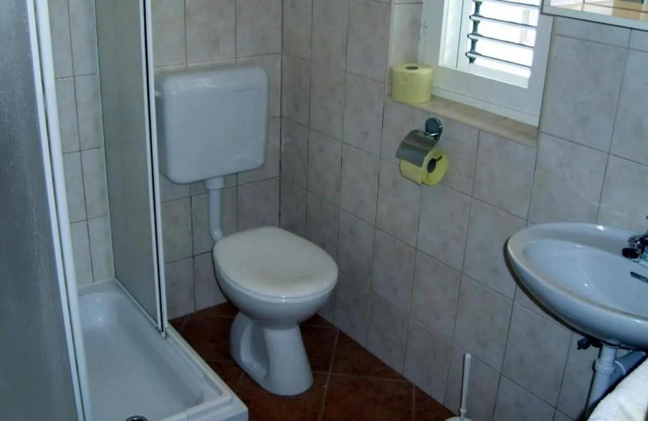 Apartments By The Sea Barbat, Rab - 22053 Rab Town